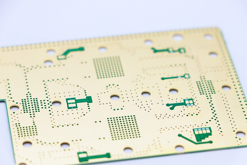 Apie tai, kaip įvertinti PCB grandinių privalumus ir trūkumus